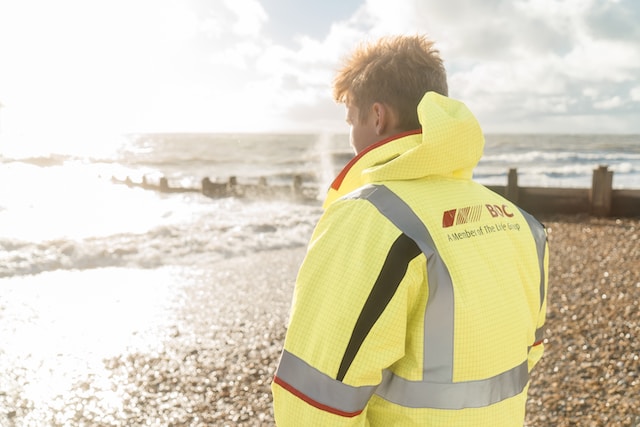Hi-vis clothing